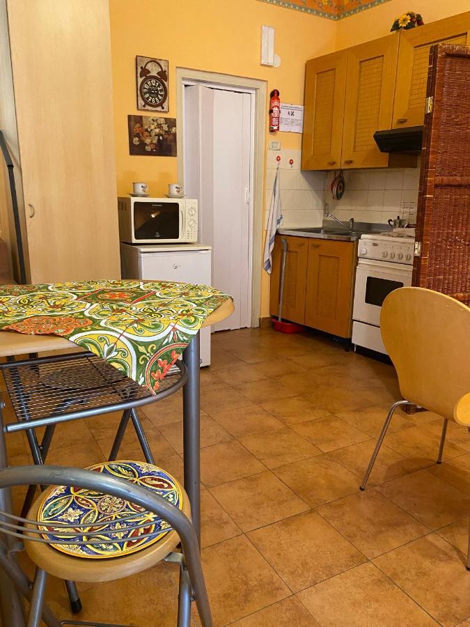 Cottage Gole Alcantara Gloria Room Graniti Bagian luar foto