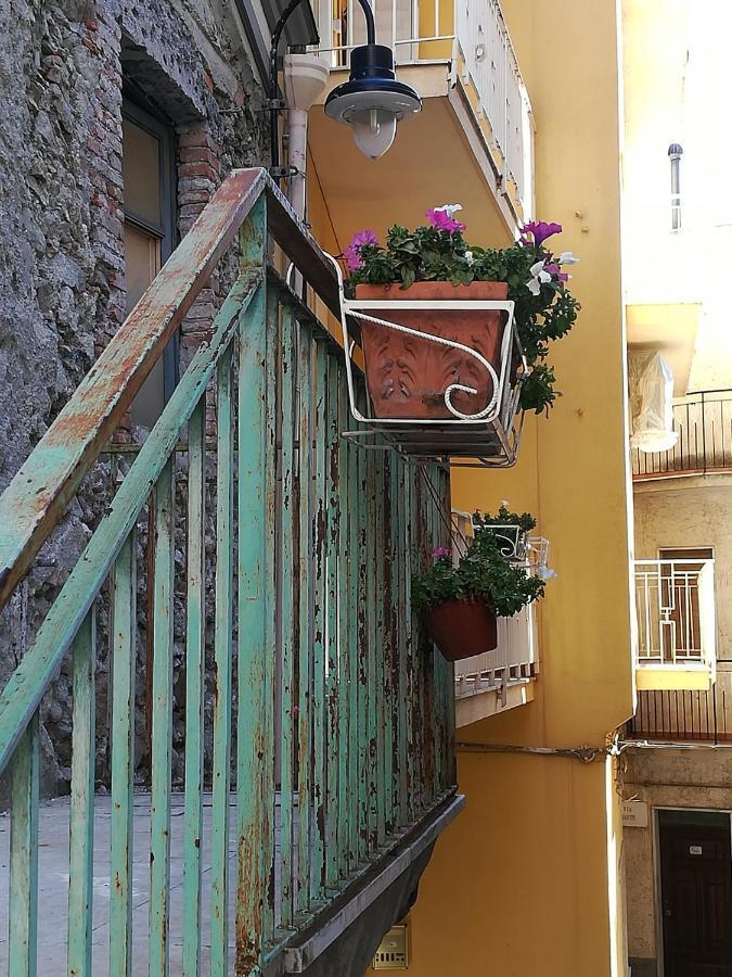 Cottage Gole Alcantara Gloria Room Graniti Bagian luar foto